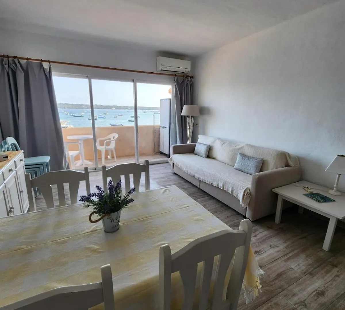 Apartment Apartamentos El Puerto, La Savina